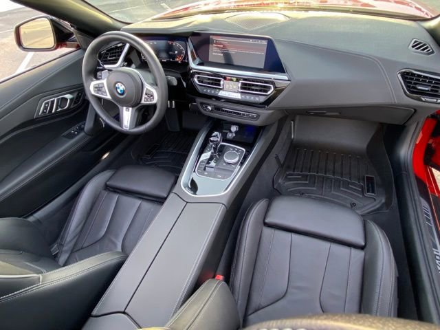 Used 2024 BMW Z4 M40i w/ Premium Package image 21