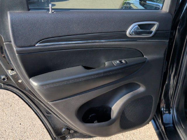 Used 2019 Jeep Grand Cherokee Limited AWD/4WD image 24