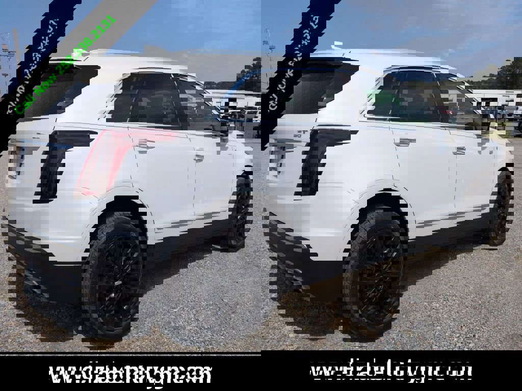 Used 2022 Cadillac XT5 Premium Luxury image 4