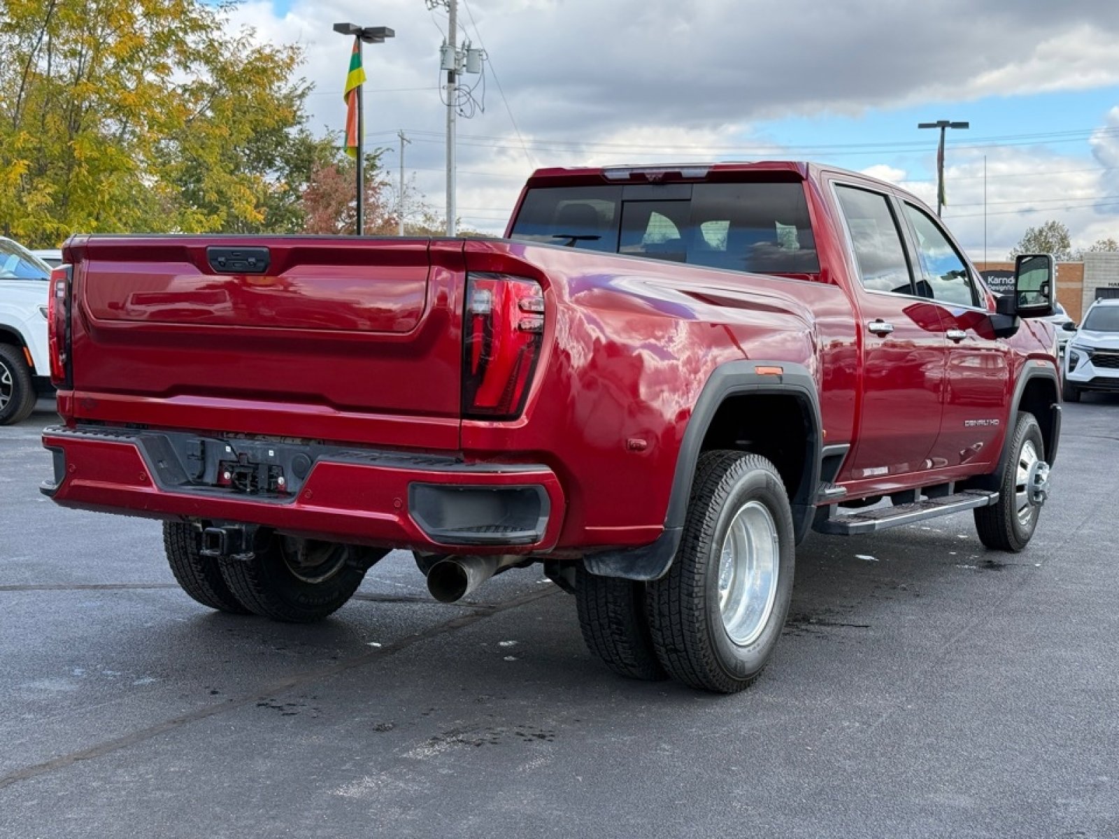 Used 2024 GMC Sierra 3500 Denali w/ Technology Package image 8