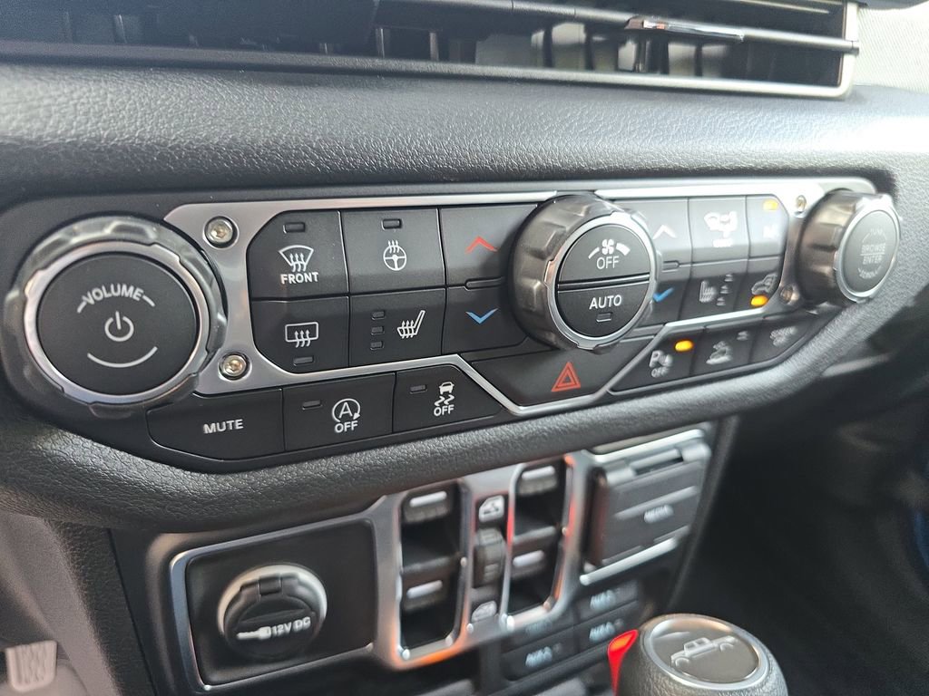 New 2025 Jeep Gladiator Sport image 21