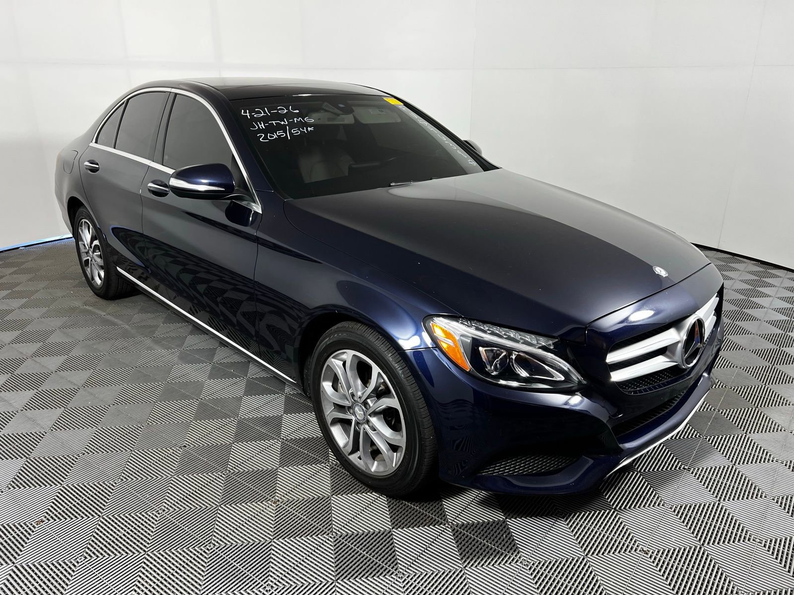 Used 2015 Mercedes-Benz C 300 Sedan image 3