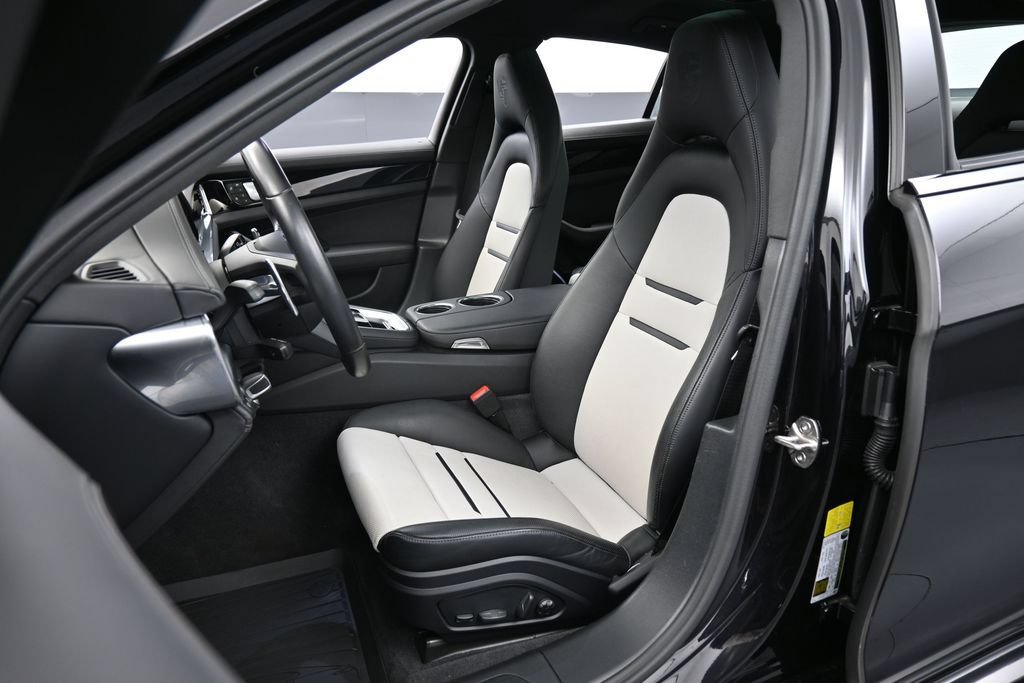 Certified 2023 Porsche Panamera 4S AWD/4WD image 5