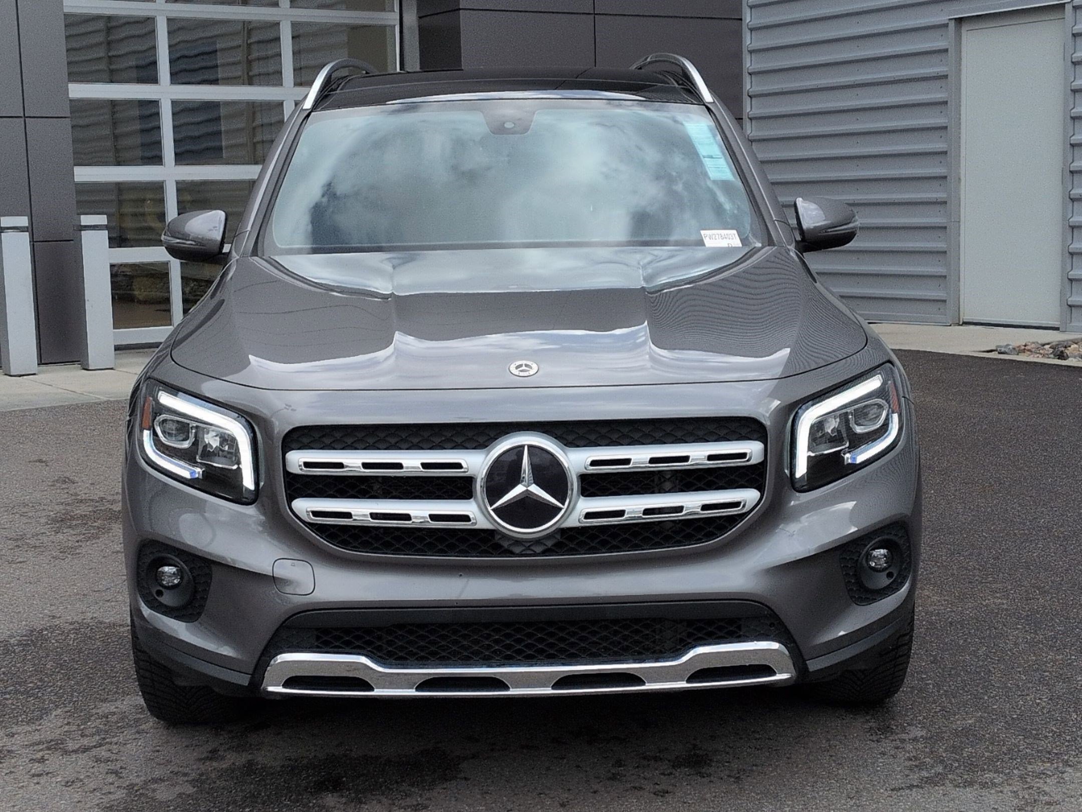 Certified 2023 Mercedes-Benz GLB 250 4MATIC w/ Premium Package image 10