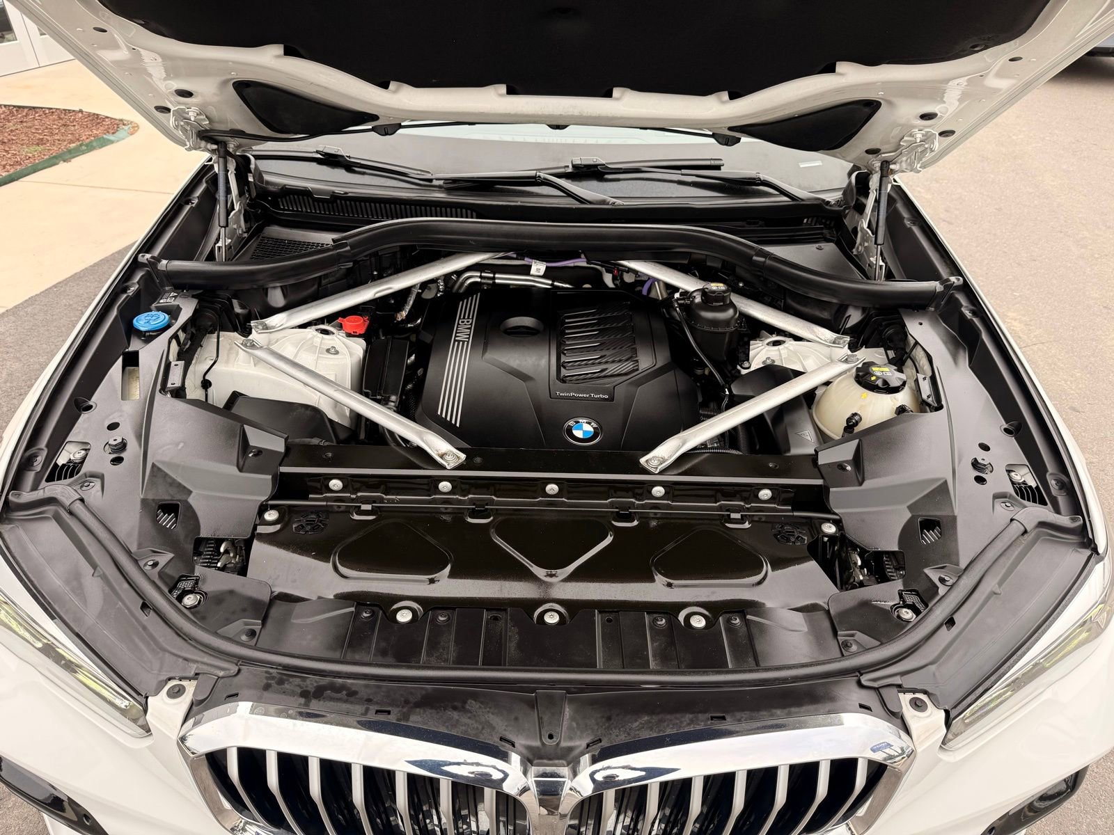 Used 2021 BMW X5 xDrive40i w/ M Sport Package image 52