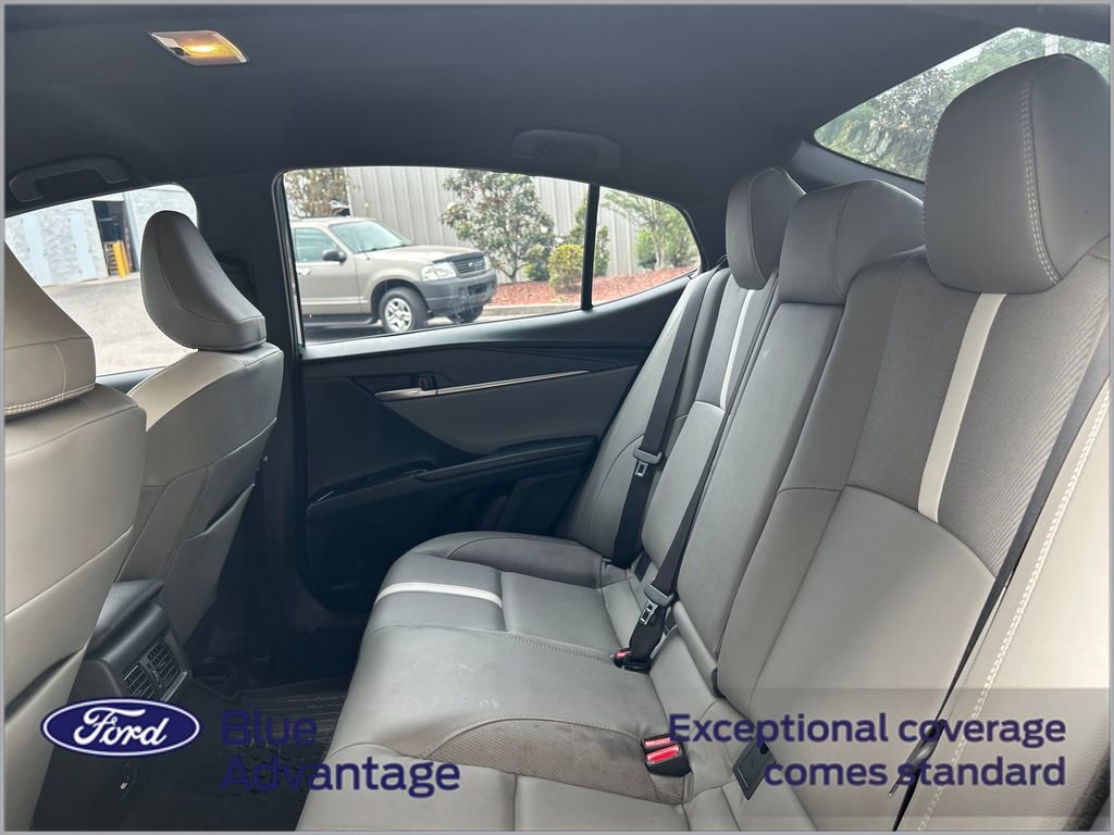 Used 2025 Toyota Camry SE w/ Convenience Package FWD image 11