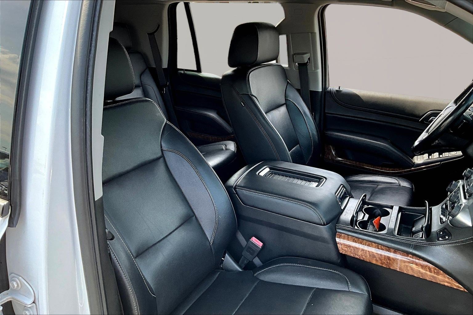 Used 2019 Chevrolet Tahoe Premier AWD/4WD image 29