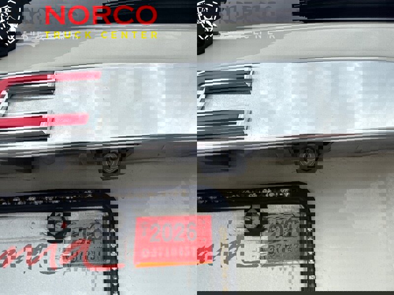 Used 2015 GMC Acadia SLE image 9