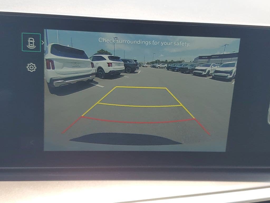 New 2026 Kia Sorento S w/ S Panoramic Sunroof Package FWD image 17