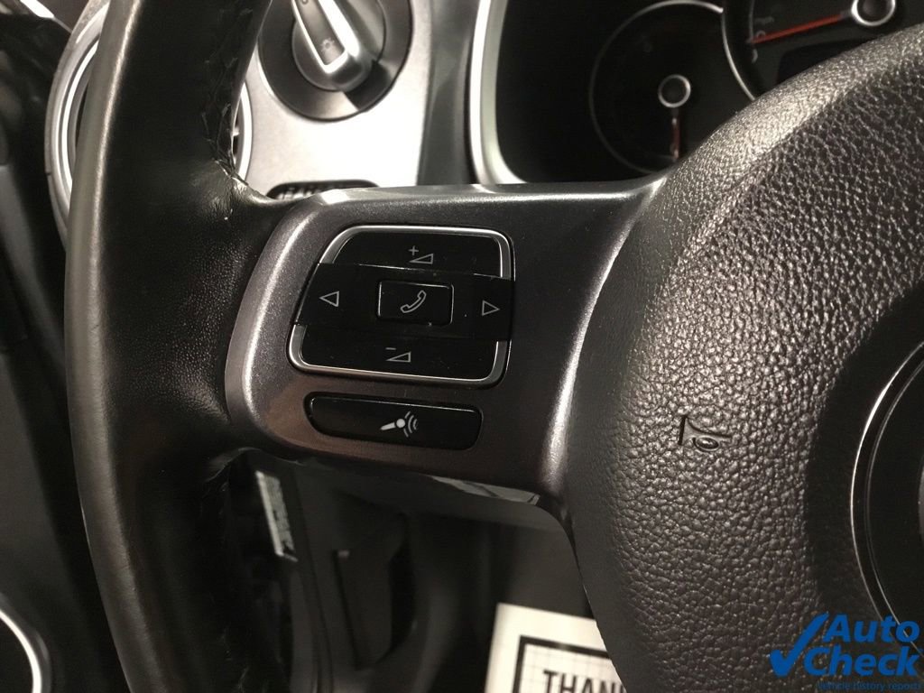 Used 2019 Volkswagen Beetle 2.0T S image 45