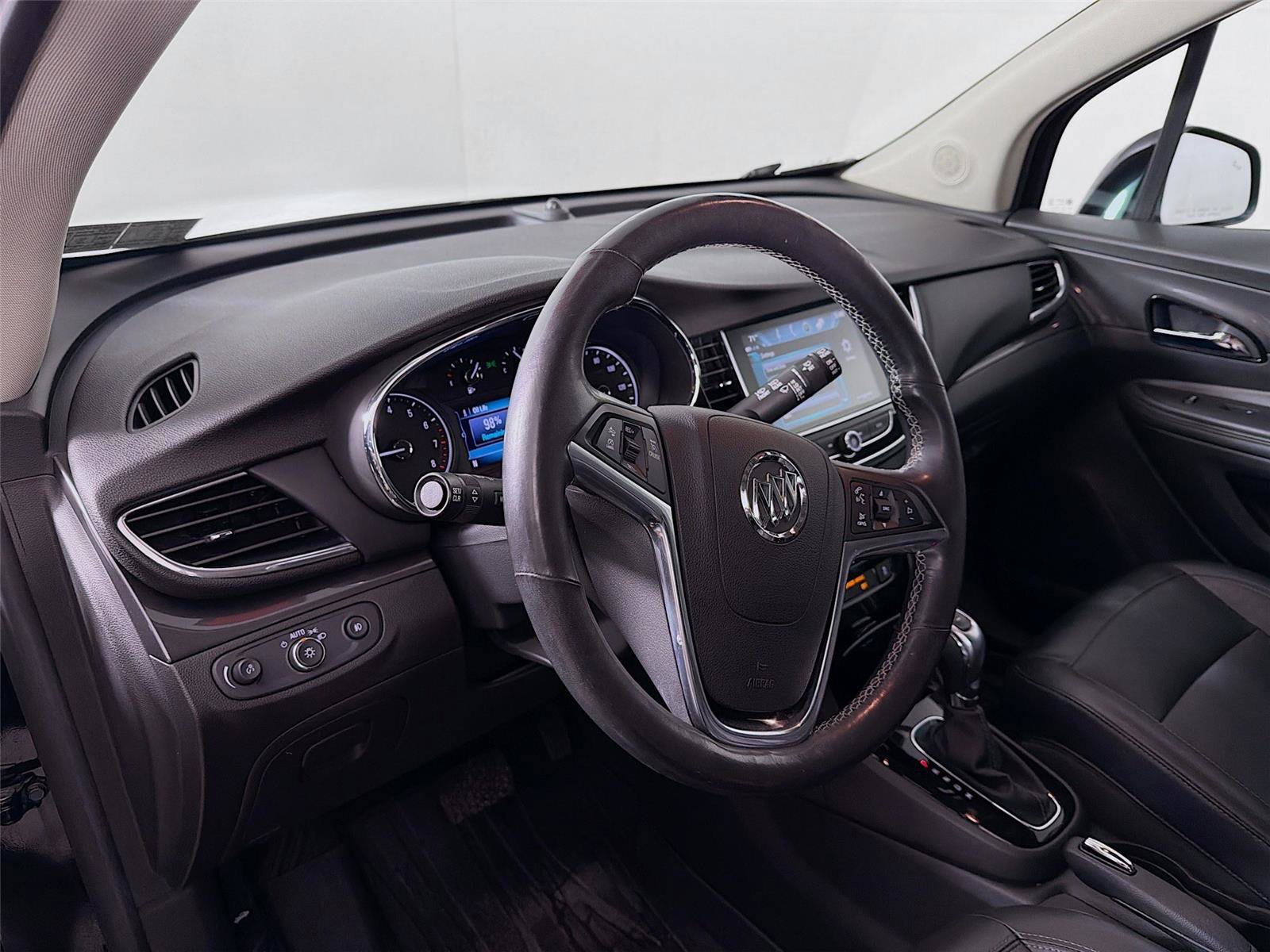 Used 2019 Buick Encore Essence w/ Safety Package II image 9