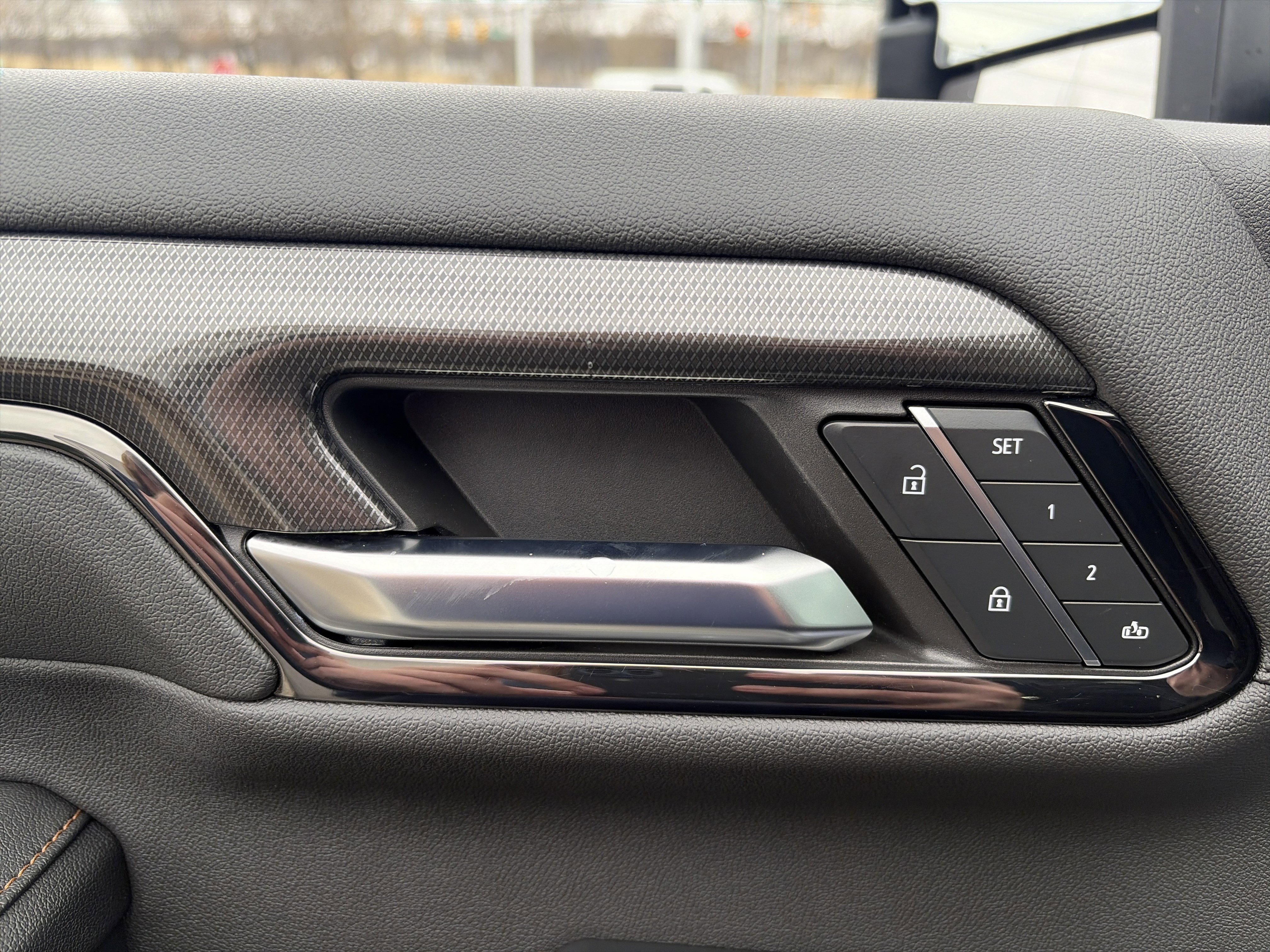 Used 2024 GMC Sierra 2500 AT4 w/ AT4 Premium Plus Package image 23