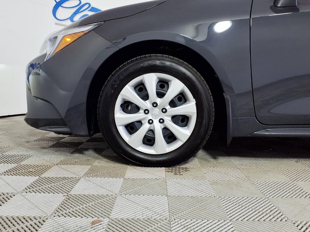 Used 2024 Toyota Corolla LE image 7