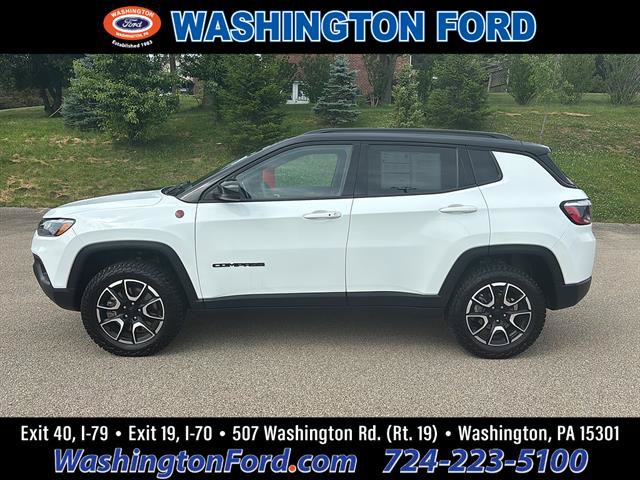 Used 2024 Jeep Compass Trailhawk AWD/4WD video 1