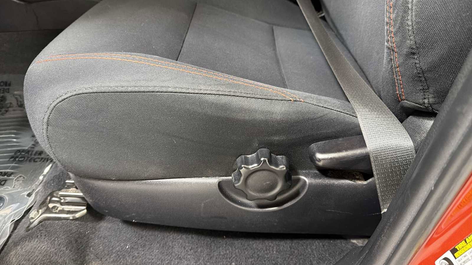 Used 2018 Toyota Tacoma TRD Sport image 14