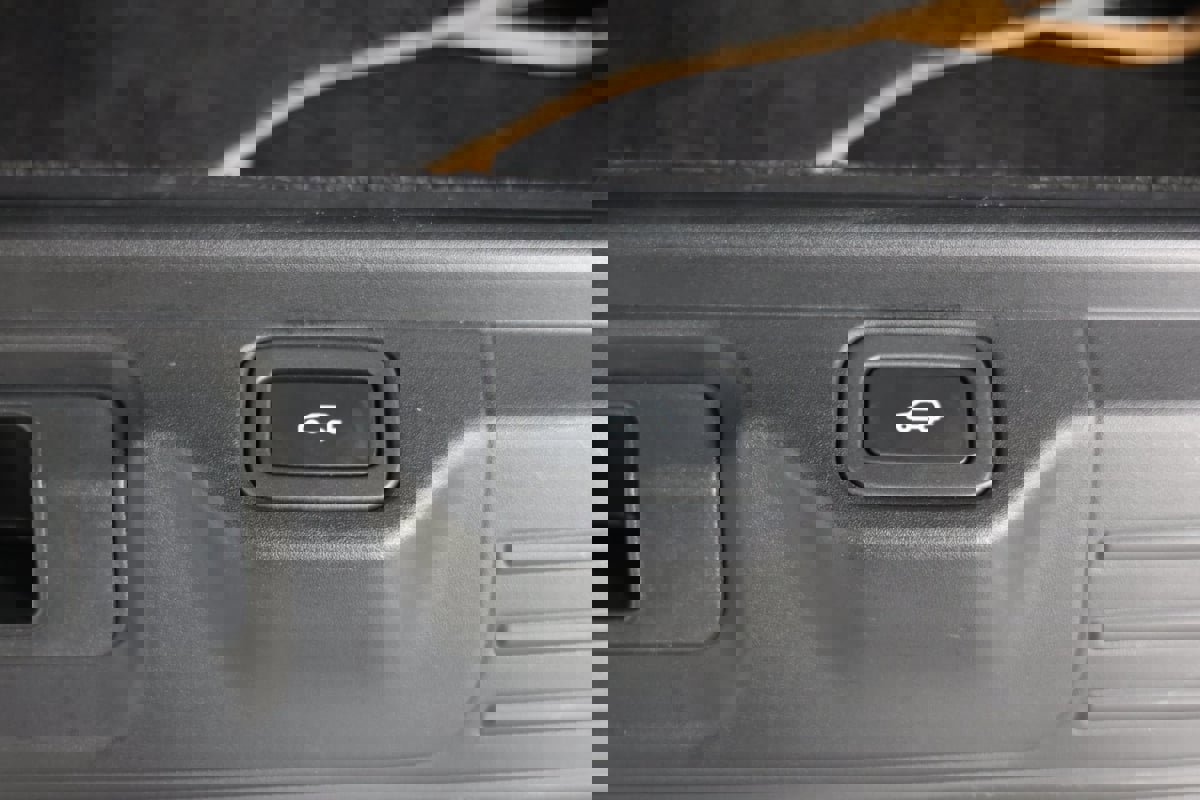 Used 2019 Land Rover Range Rover Autobiography image 46