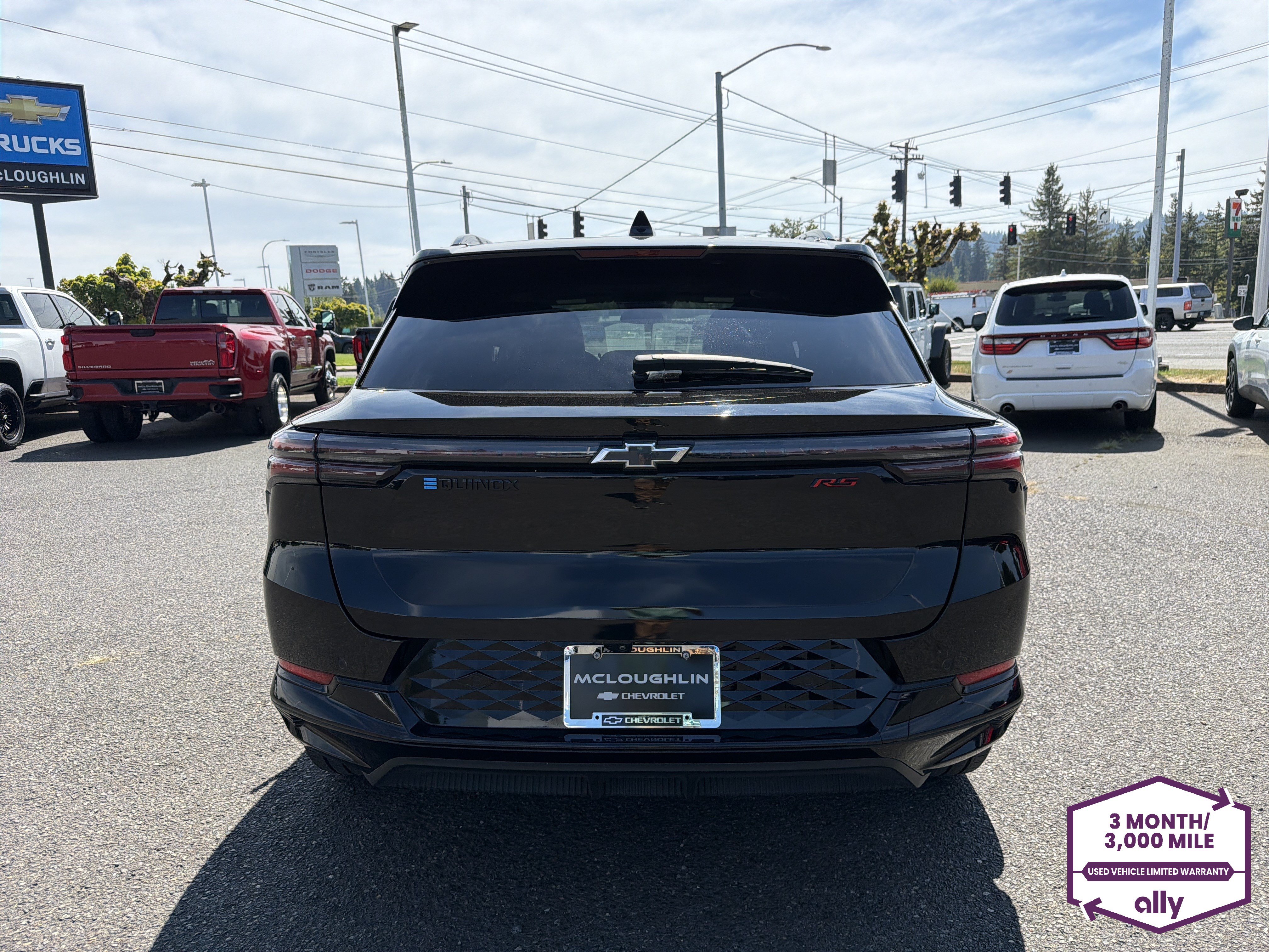 Used 2024 Chevrolet Equinox EV RS FWD image 4
