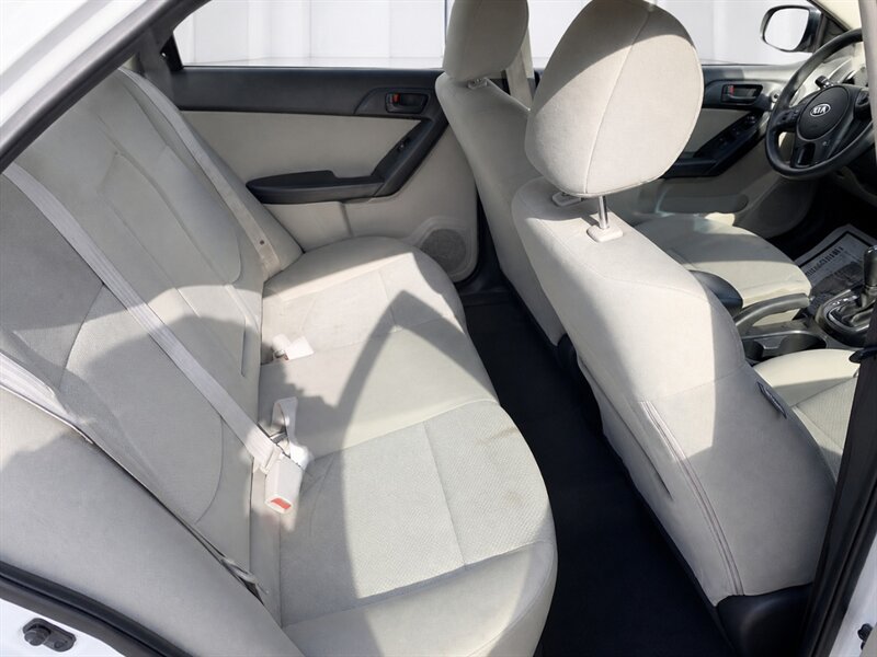 Used 2011 Kia Forte EX w/ Premium Pkg FWD image 15