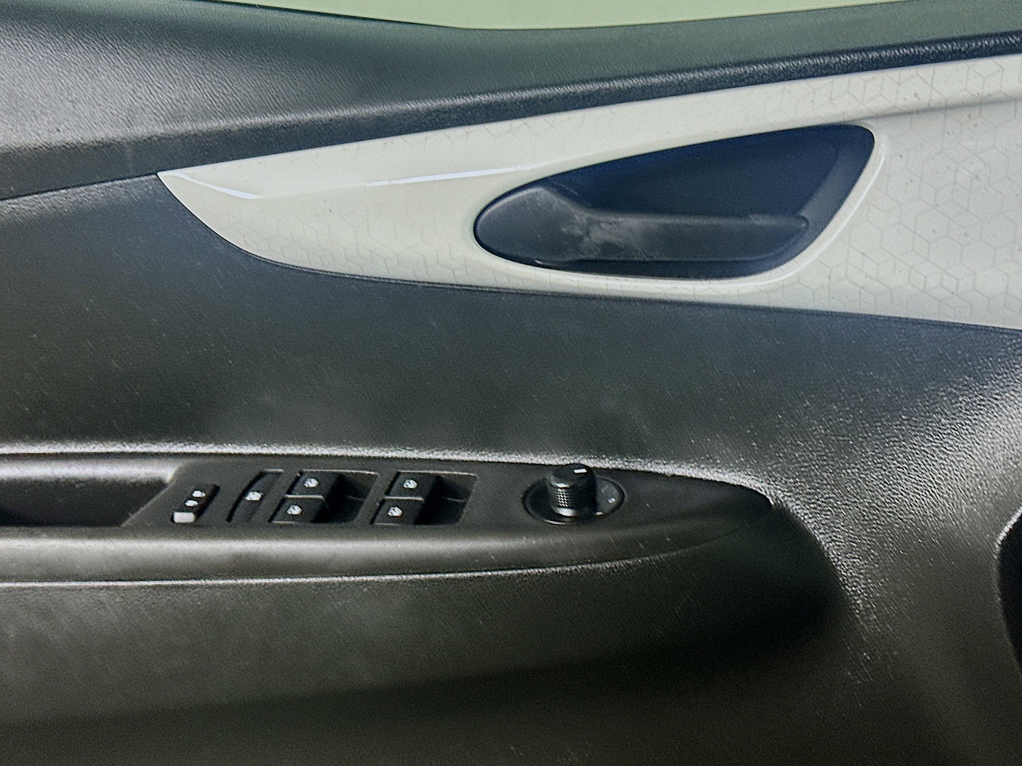 Used 2018 Chevrolet Spark ACTIV image 15