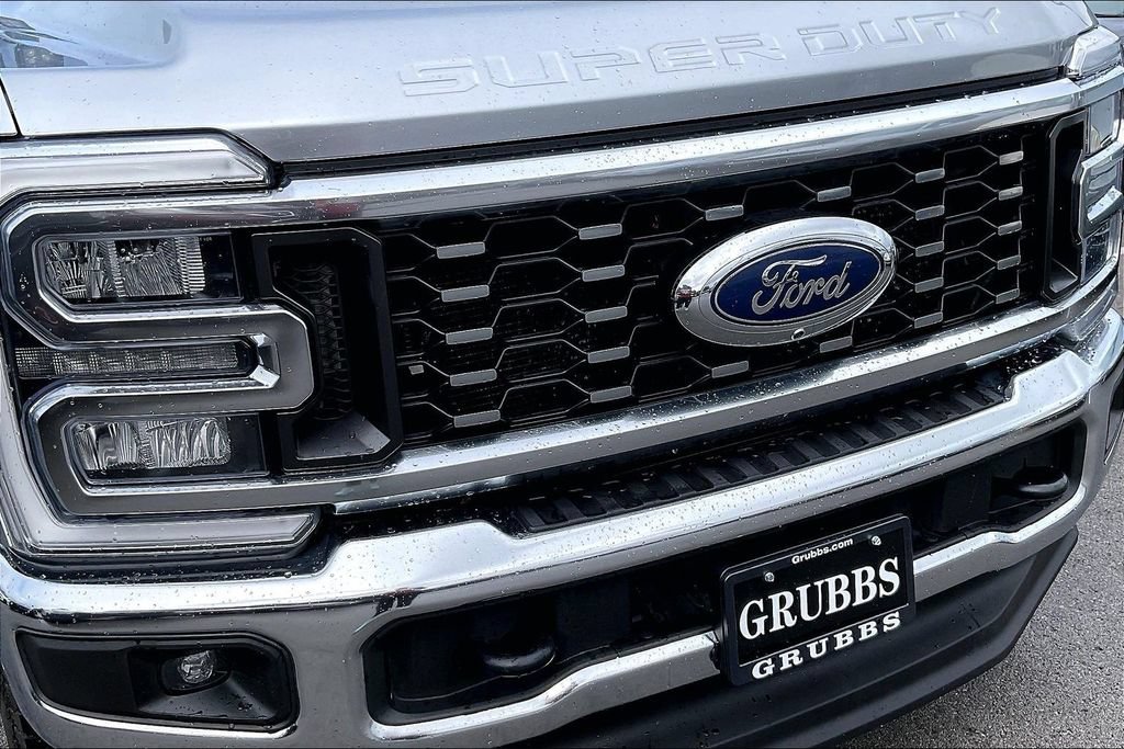 Used 2024 Ford F350 Lariat AWD/4WD image 35