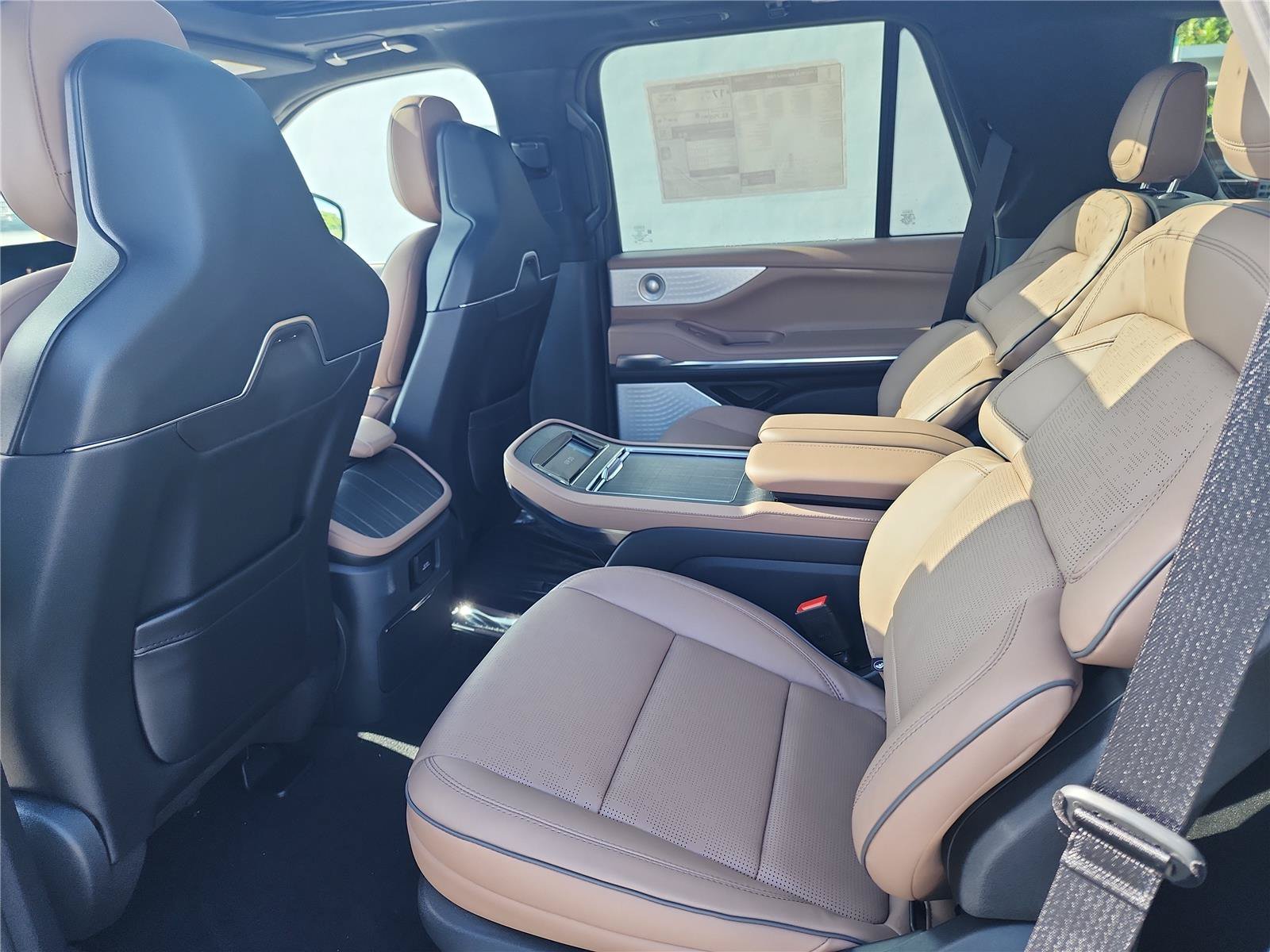 New 2027 Lincoln Navigator Black Label AWD/4WD image 18