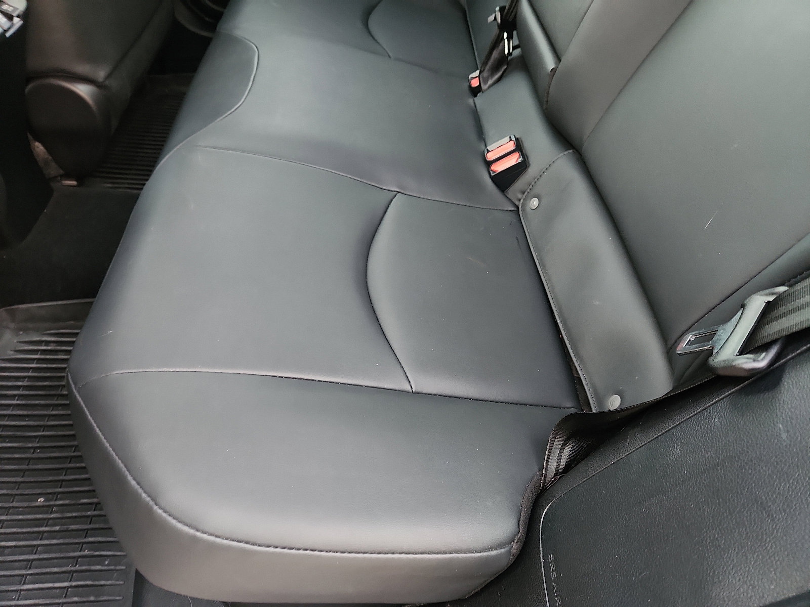 Used 2022 Toyota Prius Prime XLE image 26