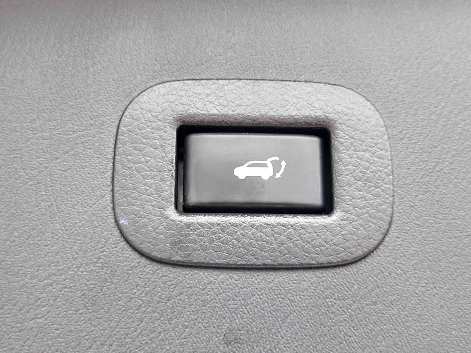 Used 2021 INFINITI QX80 Sensory w/ Cargo Package AWD/4WD image 32