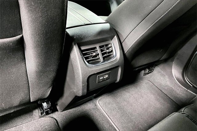 Used 2025 Chevrolet Blazer LT image 11