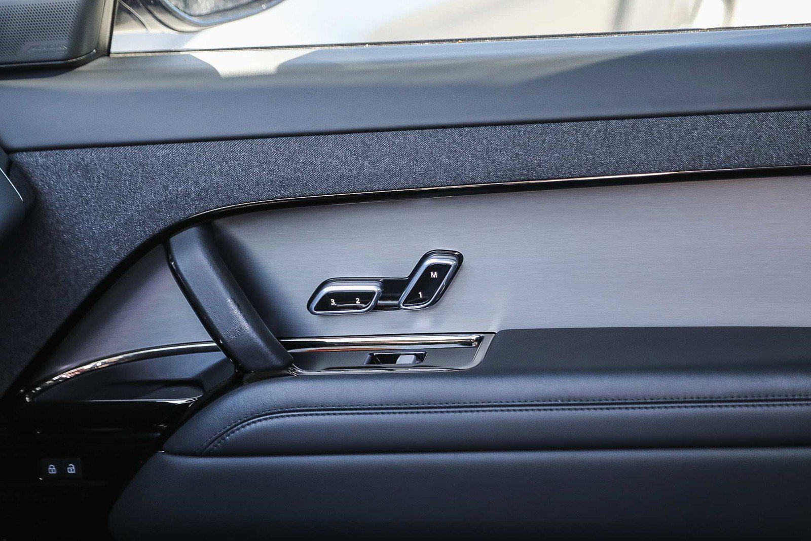 Used 2024 Land Rover Range Rover Sport Dynamic SE image 21