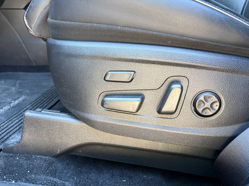 Used 2022 Hyundai Palisade Calligraphy image 14