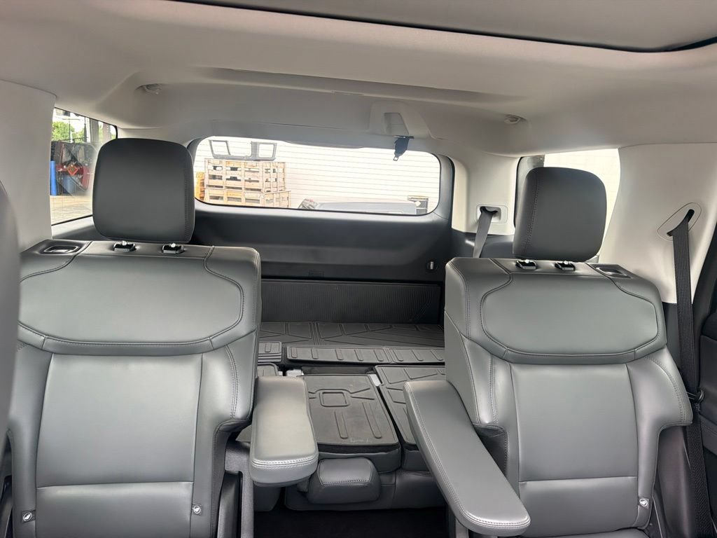 Used 2026 Ford Expedition Active AWD/4WD image 48