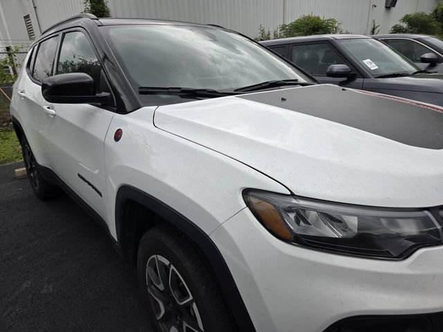 Used 2024 Jeep Compass Trailhawk AWD/4WD image 4