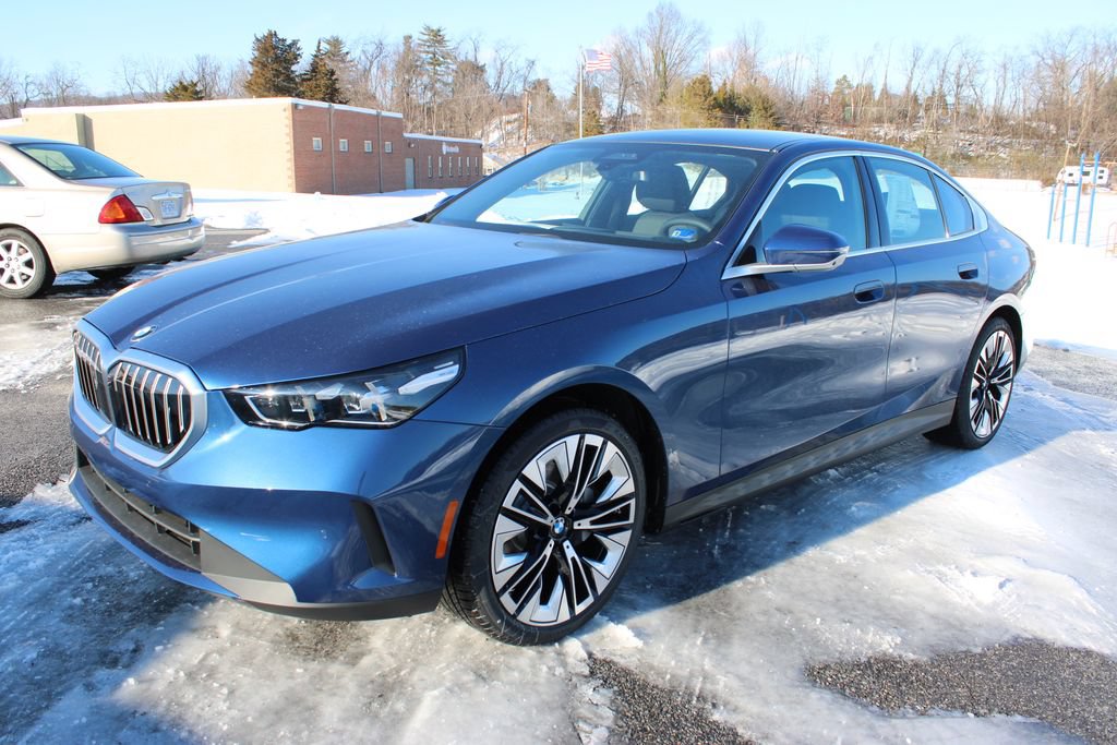 New 2026 BMW 530i xDrive AWD/4WD image 4