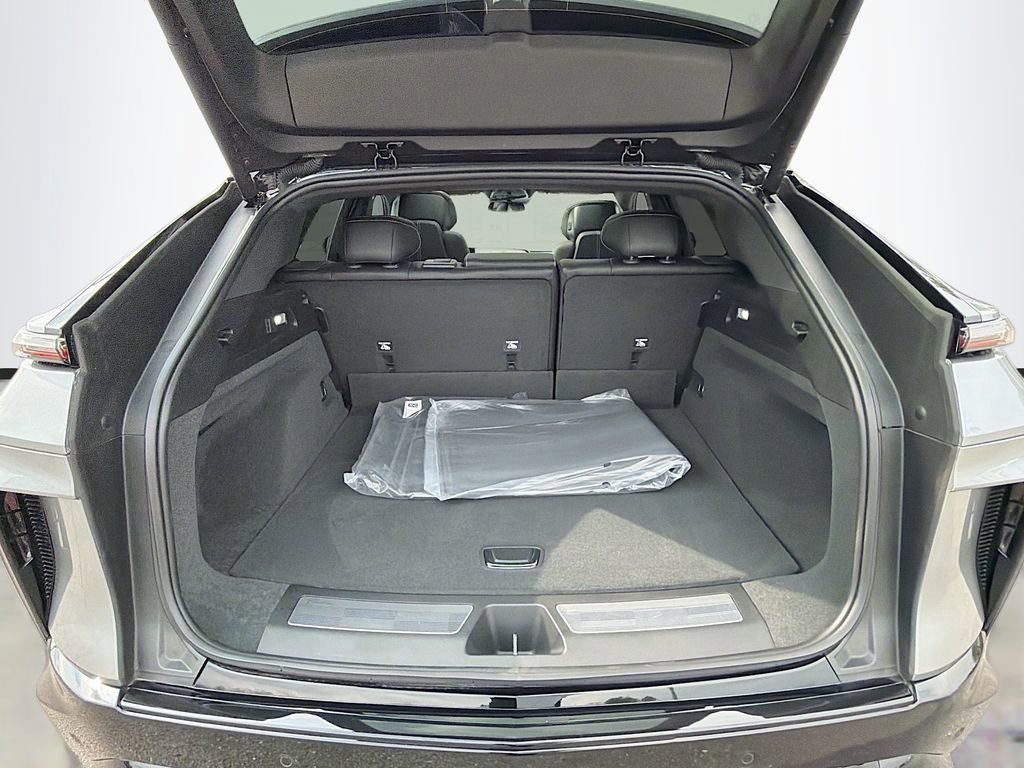 New 2025 Cadillac Lyriq Sport image 27