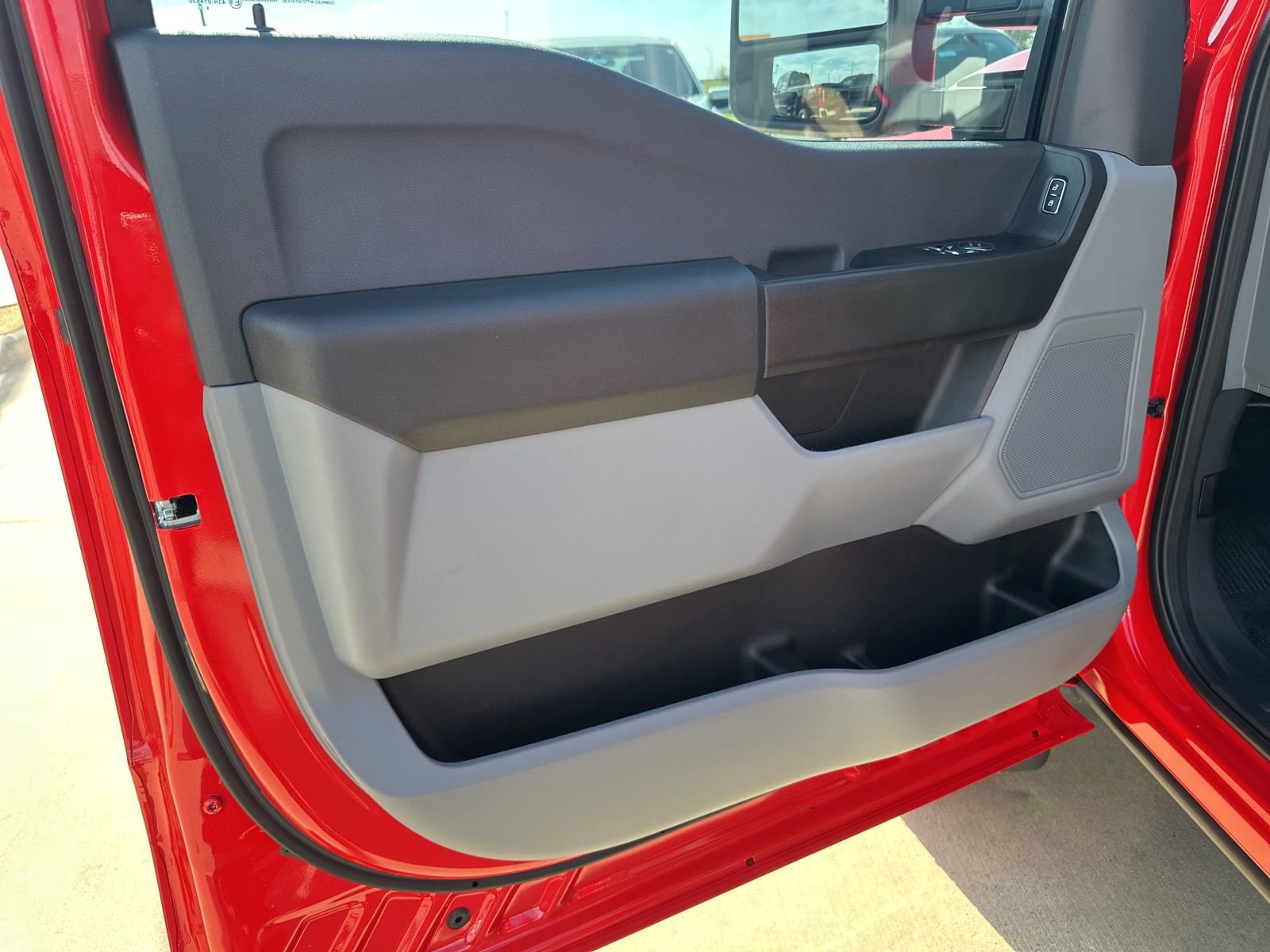 New 2026 Ford F550 4x4 Regular Cab Super Duty image 12