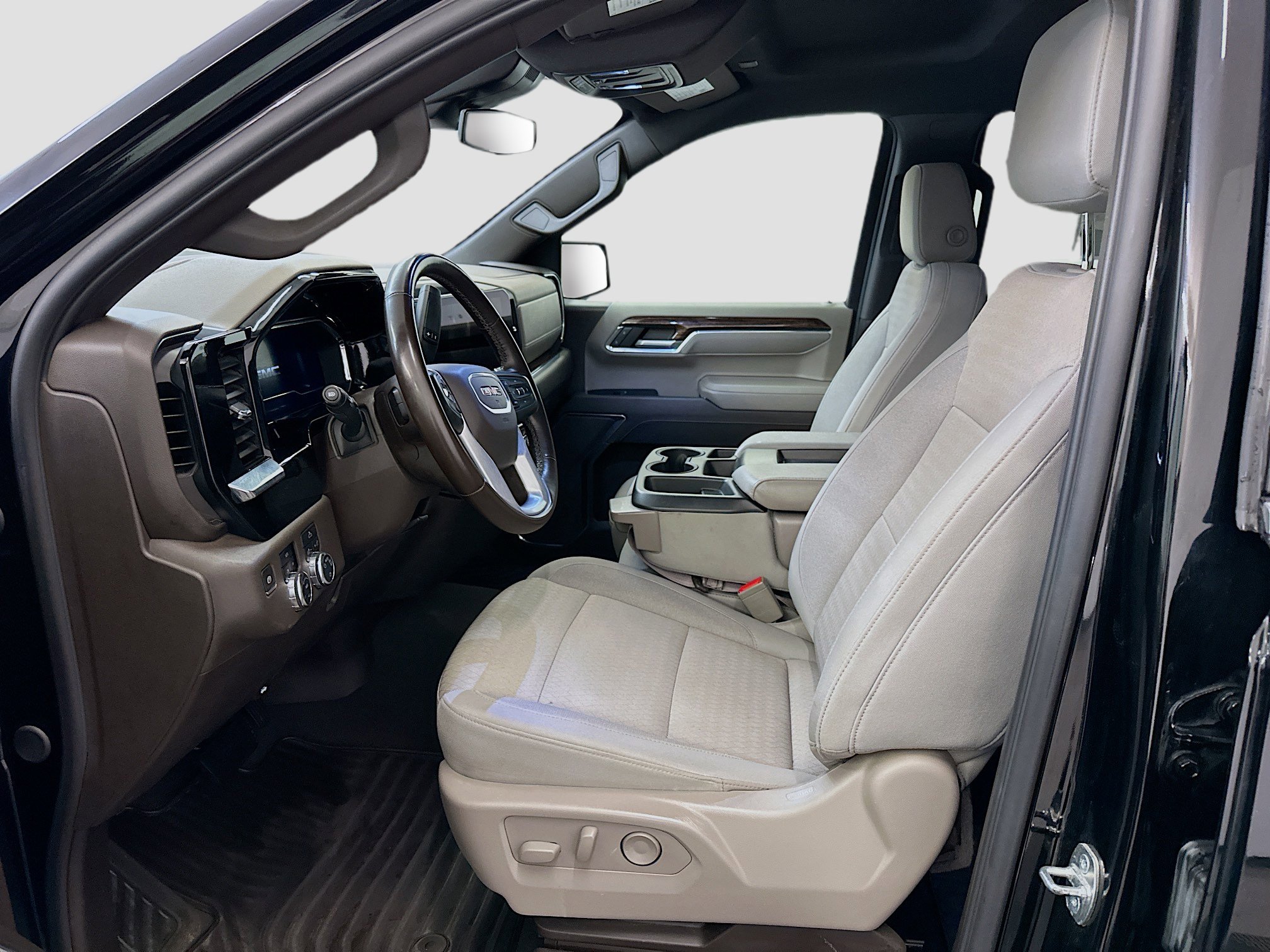 Used 2024 GMC Sierra 1500 SLE image 13