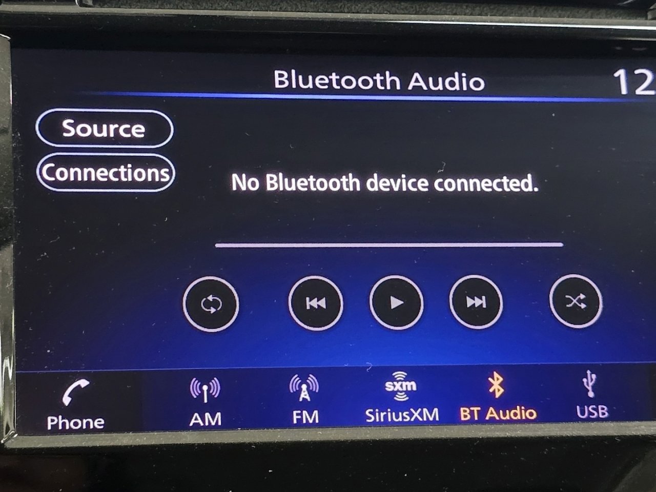 Used 2018 Nissan Rogue S image 4