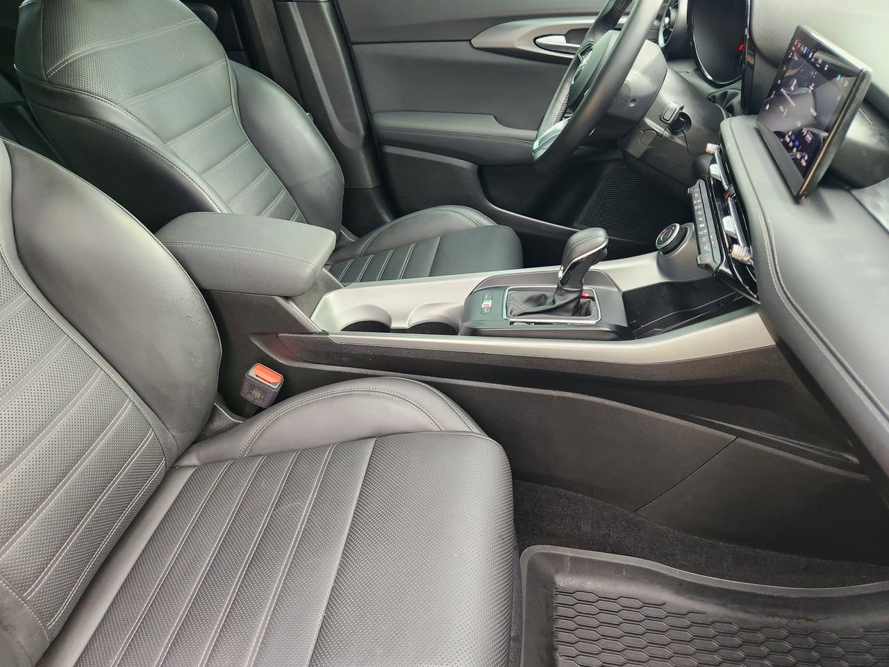 Used 2024 Alfa Romeo Tonale Ti AWD/4WD image 13