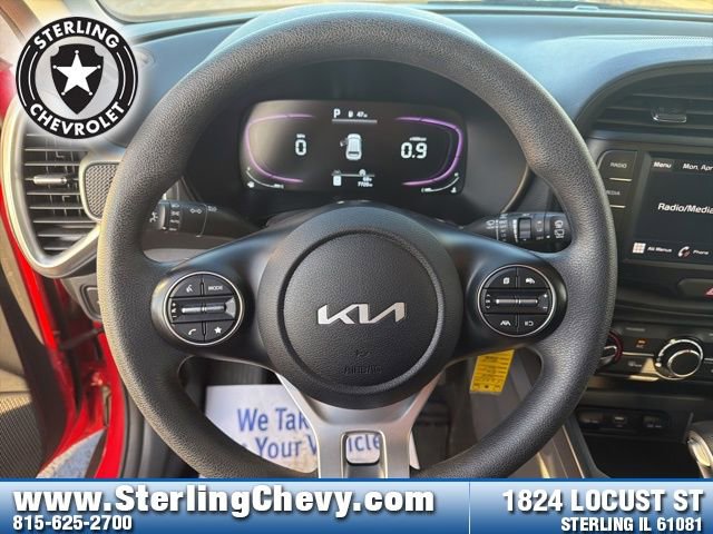 Used 2024 Kia Soul LX FWD image 16