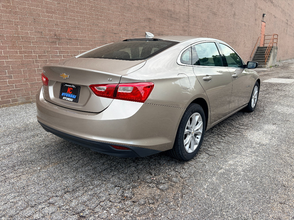 Used 2023 Chevrolet Malibu LT FWD image 5
