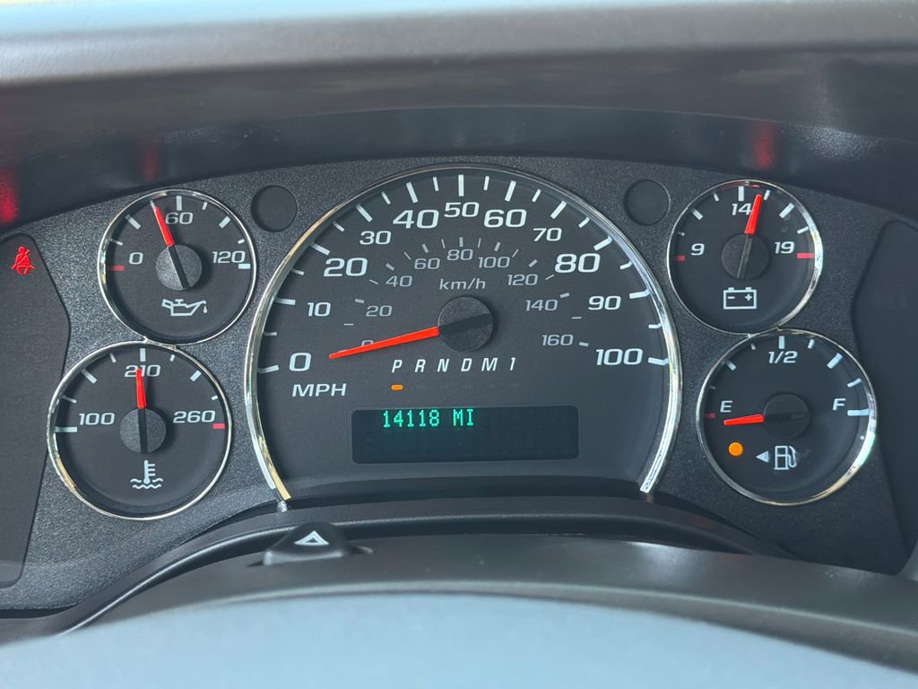 Used 2024 GMC Savana 2500 w/ Driver Convenience Package RWD image 24