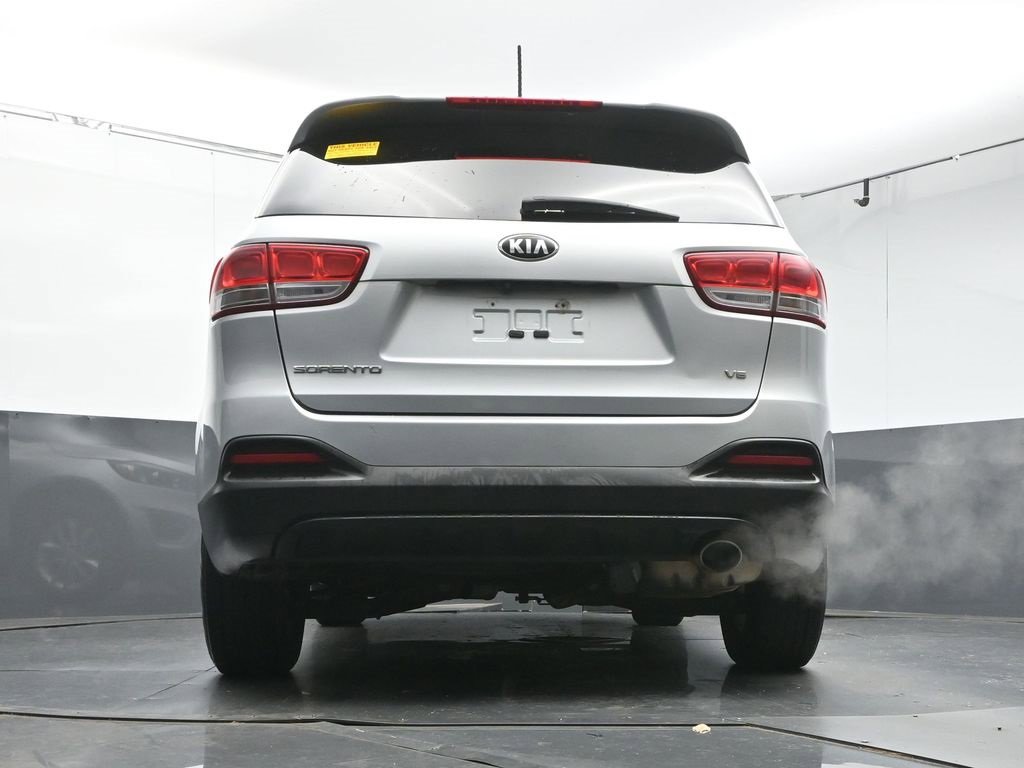 Used 2016 Kia Sorento LX image 36