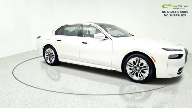 Used 2023 BMW i7 xDrive60 AWD/4WD image 1