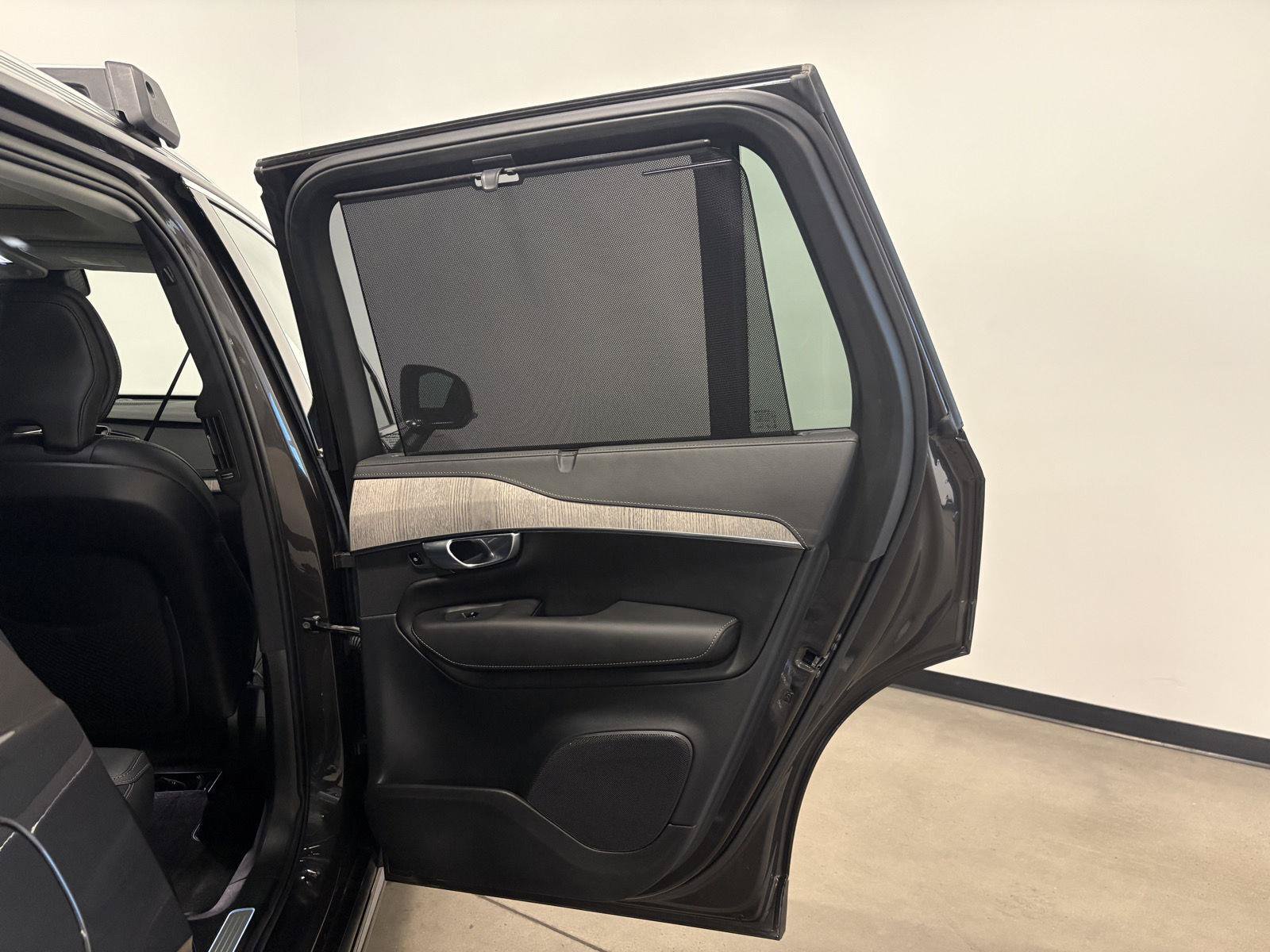 Used 2023 Volvo XC90 B6 Ultimate AWD/4WD image 44