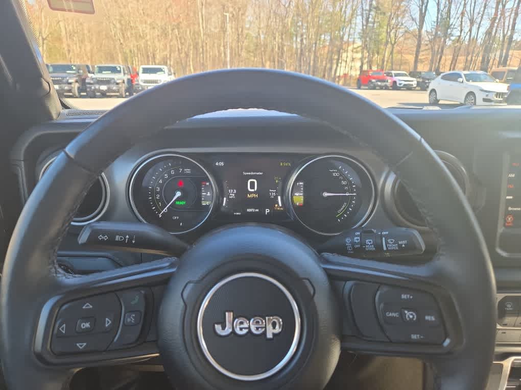 Used 2023 Jeep Wrangler Unlimited w/ Cold Weather Group AWD/4WD image 22