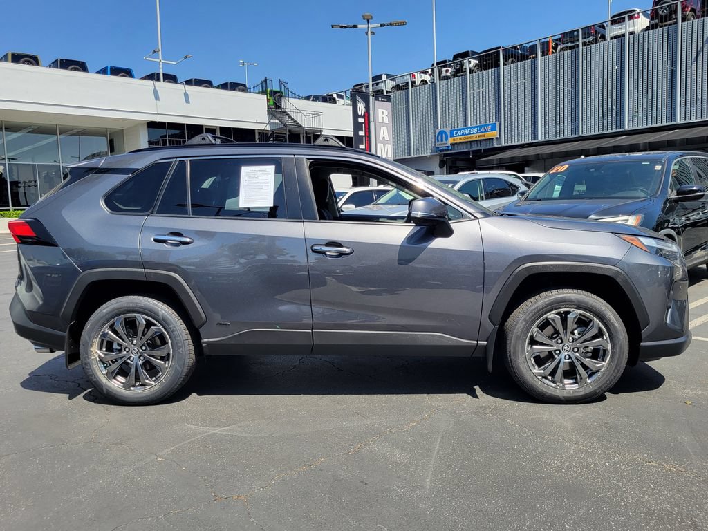 Used 2024 Toyota RAV4 Limited w/ Advanced Technology Package AWD/4WD image 32