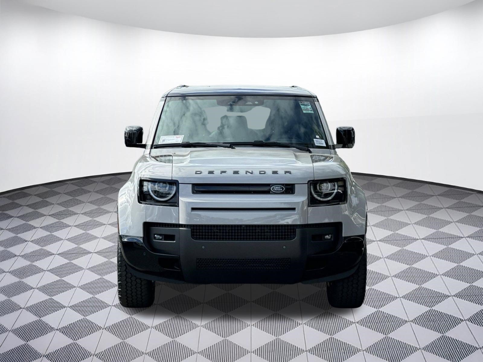 New 2026 Land Rover Defender 130 X-Dynamic SE AWD/4WD image 6