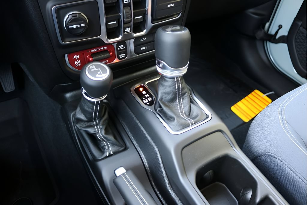 New 2026 Jeep Wrangler Unlimited Rubicon AWD/4WD image 26