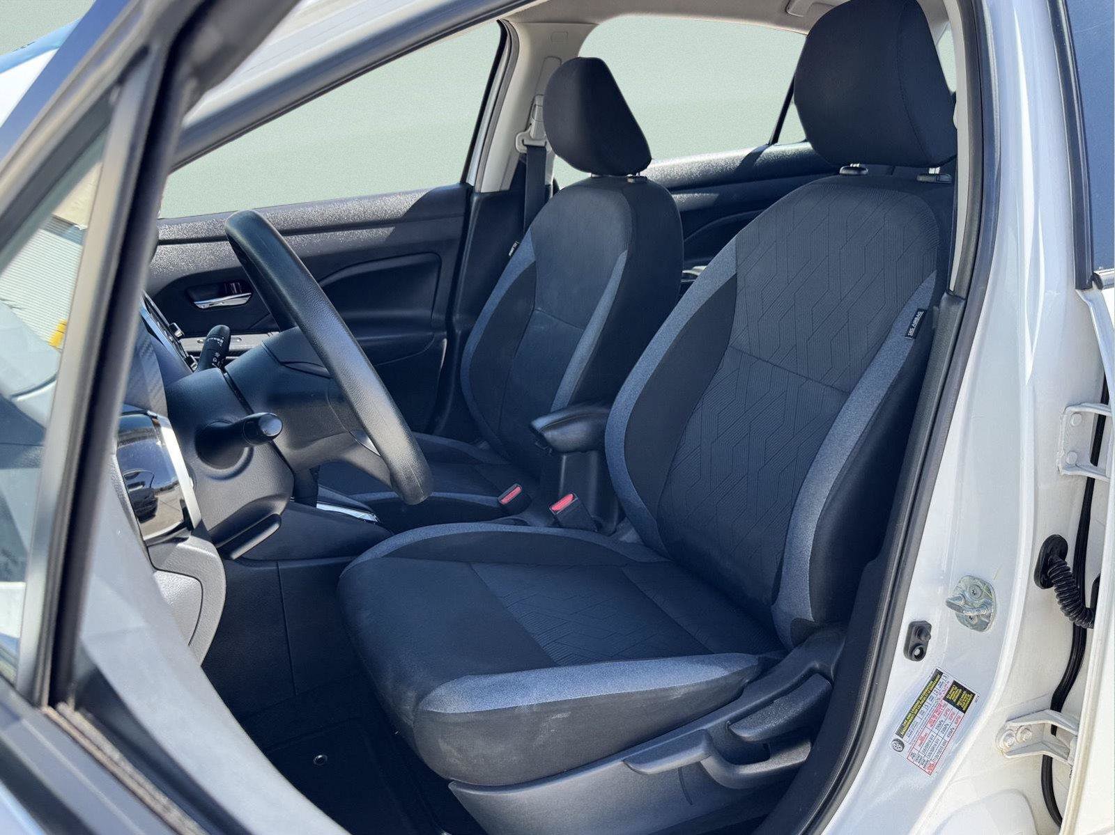 Used 2023 Nissan Versa SV FWD image 28