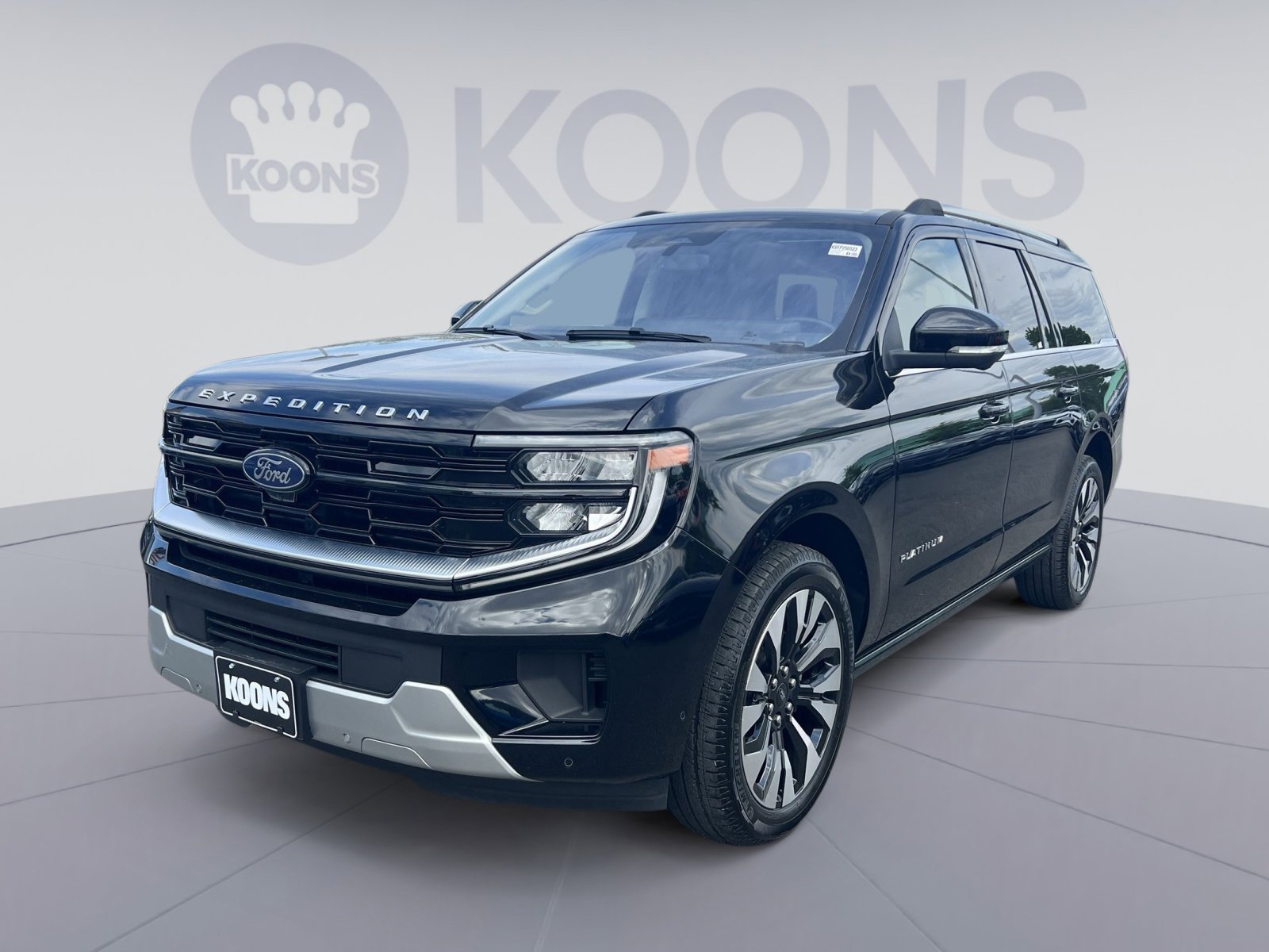 Used 2025 Ford Expedition Max Platinum w/ Driver's Package AWD/4WD image 5